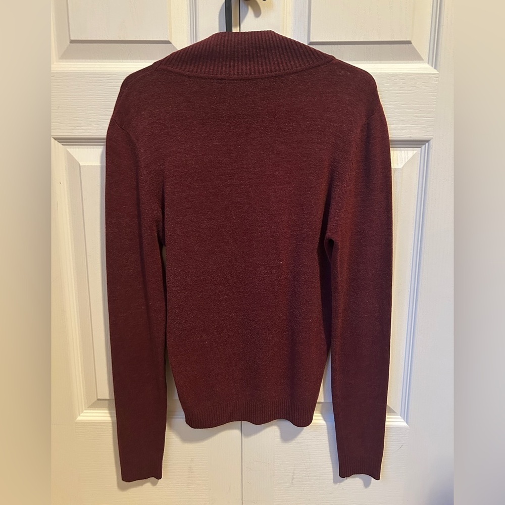 Pullover Sweater ~ size medium - Picture 6 of 7